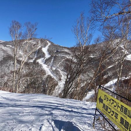 Shiga Lake Hotel Яманучи Екстериор снимка