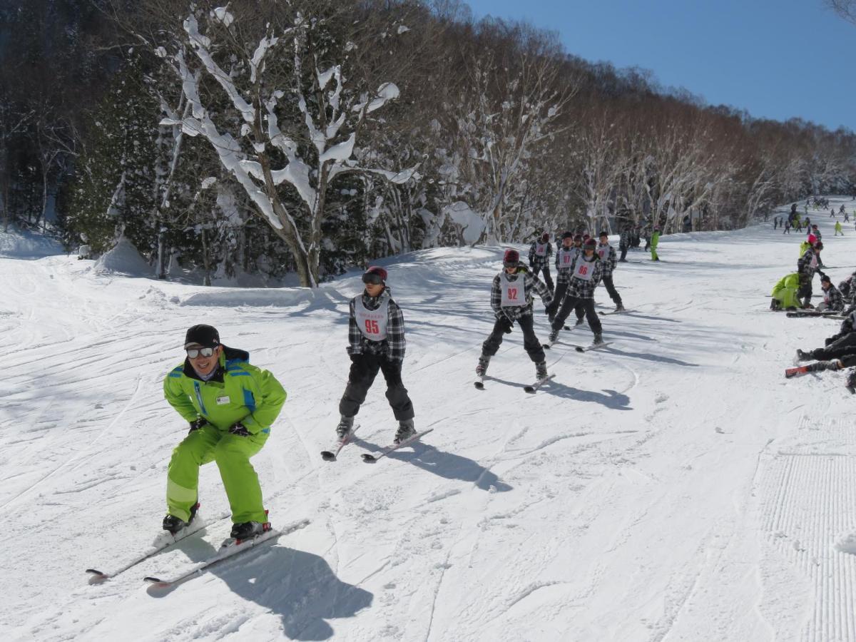 Shiga Lake Hotel Яманучи Екстериор снимка